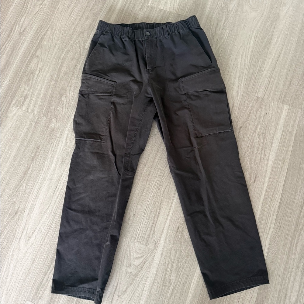 Lululemon Men’s Cotton Versatwill Relaxed-Fit Cargo Pants in Black - Size 34